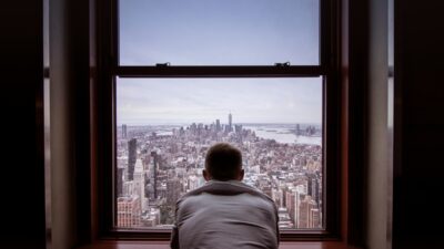 Vasil Kostov - Leadership in Crisis Practices
